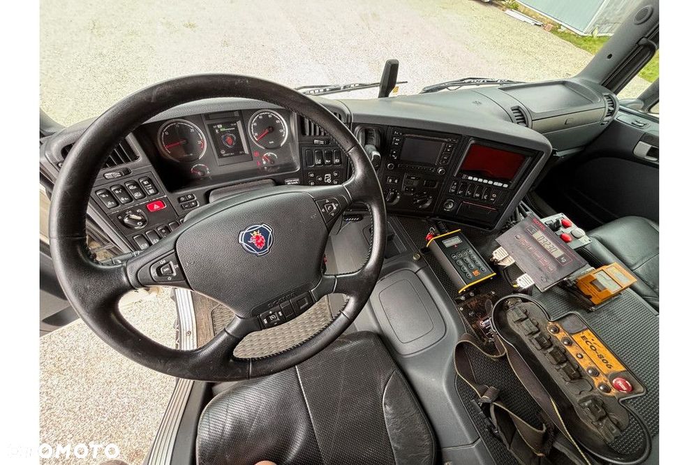 Scania P410 6x2*4 + Kaoussis CRV2000 20 m3 + CRANE ECO 806 - 15