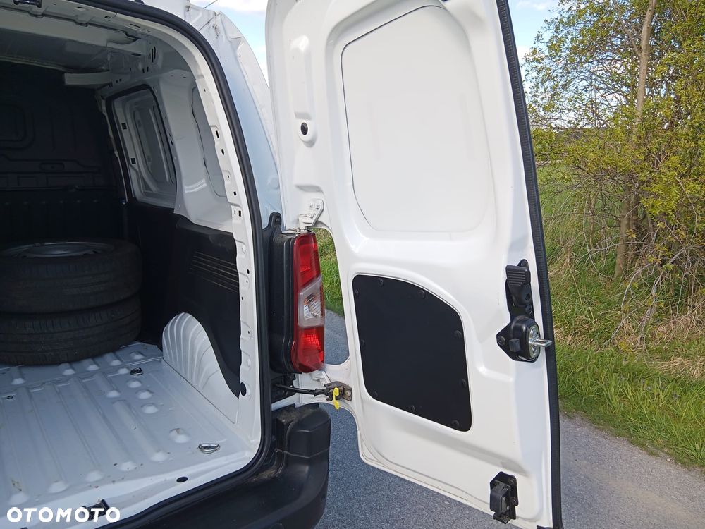 Opel Combo - 16