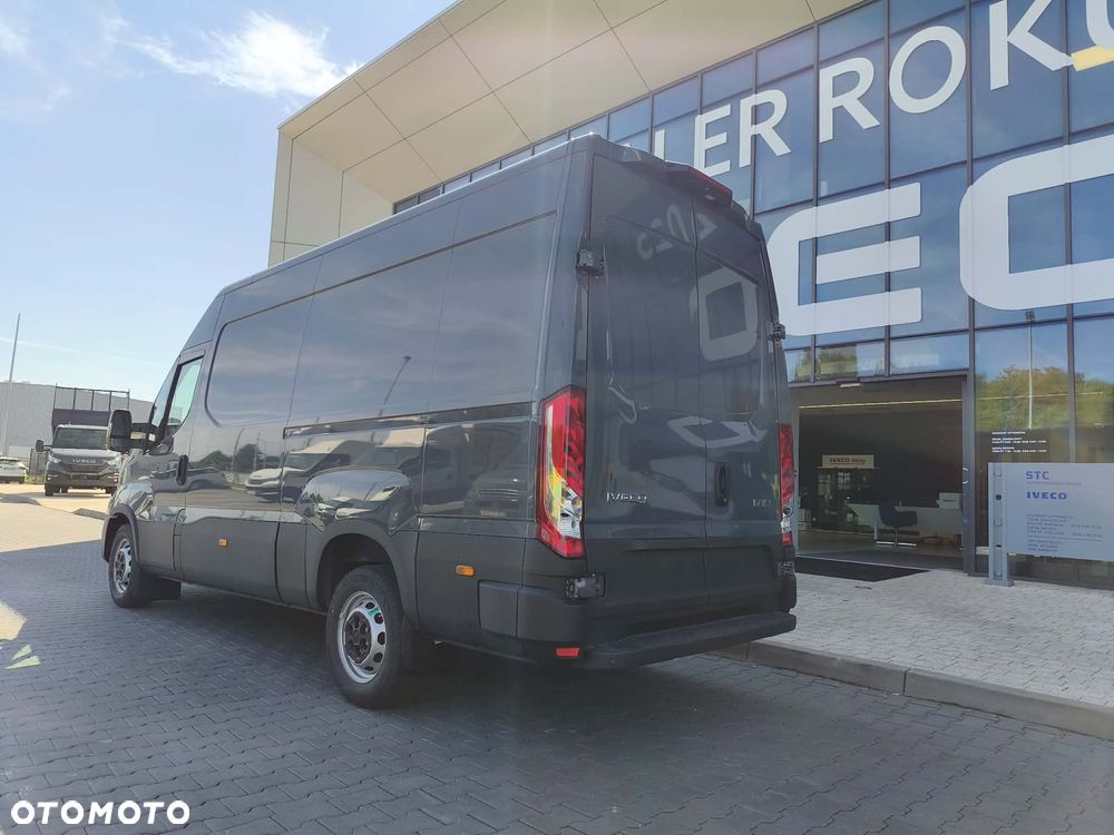 Iveco 35S18HV - 4