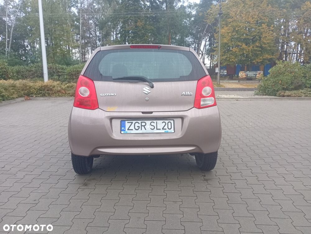 Suzuki Alto 2012 photo 4