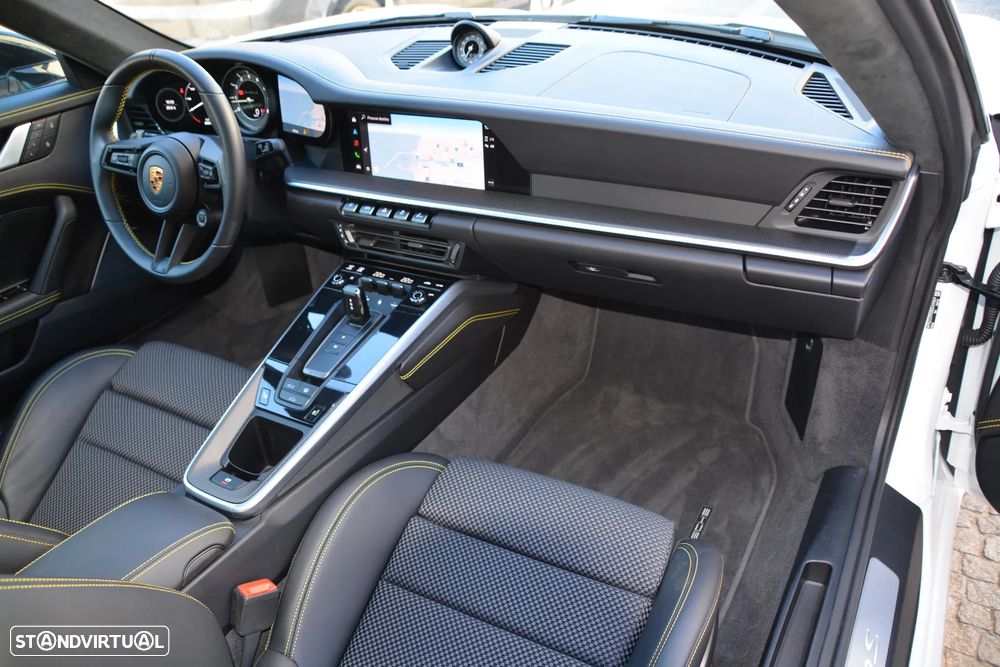 Porsche 911 (992) Turbo S PDK - 55