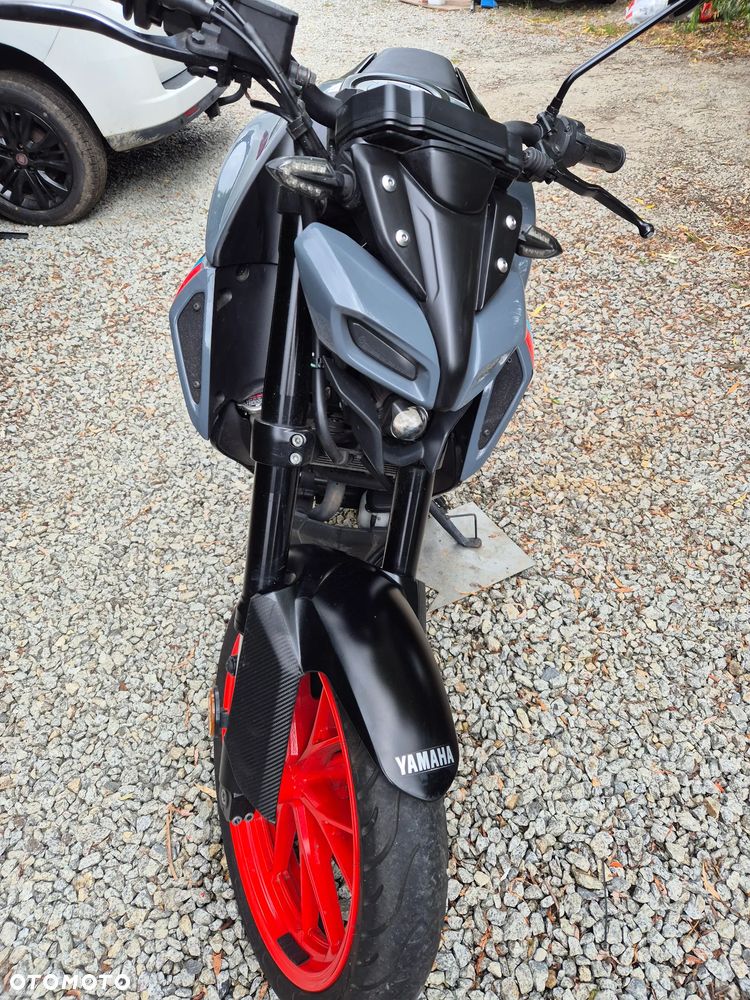 Yamaha MT - 5