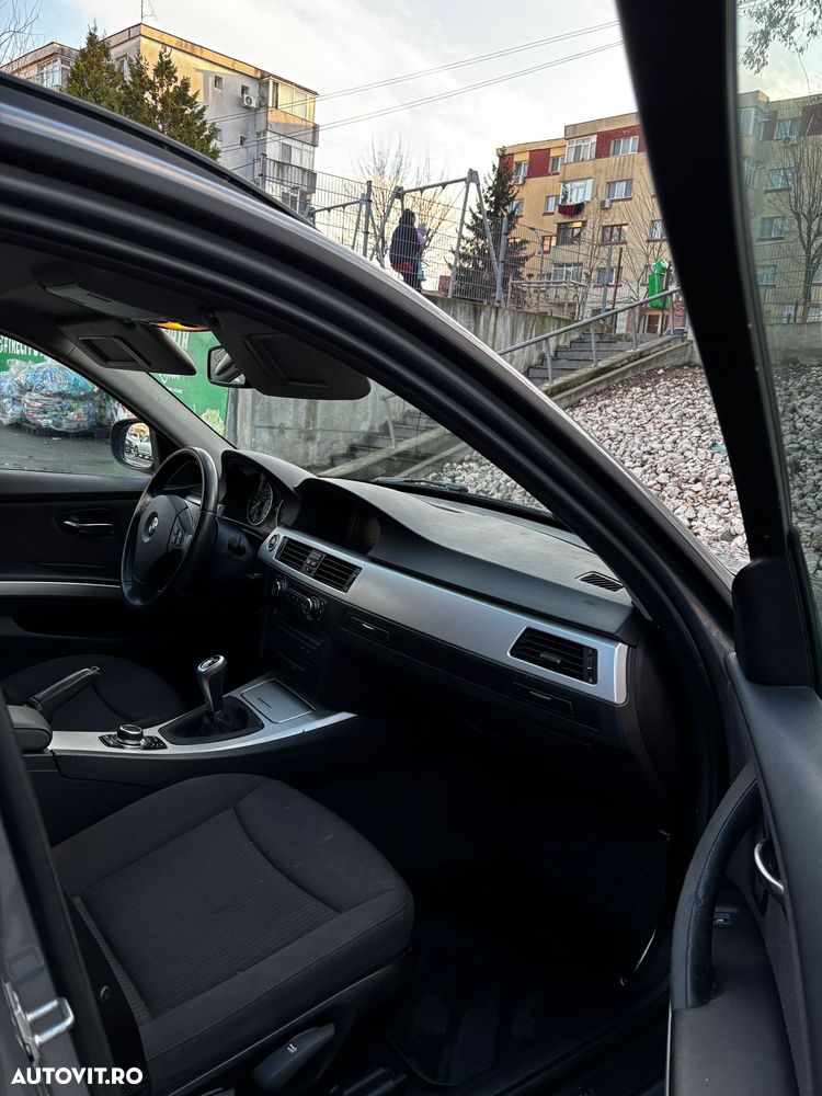 BMW Seria 3 320d - 6