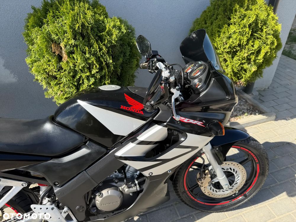 Honda CBR - 28