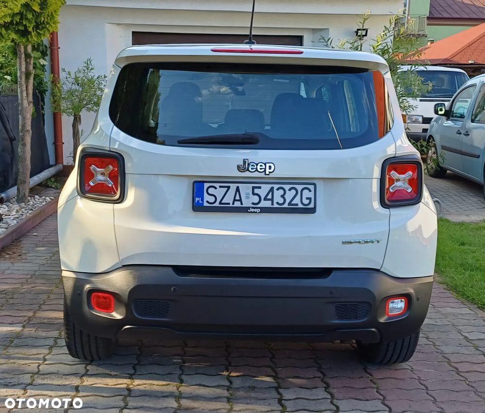 Jeep Renegade 1.6 E-TorQ Sport FWD - 10