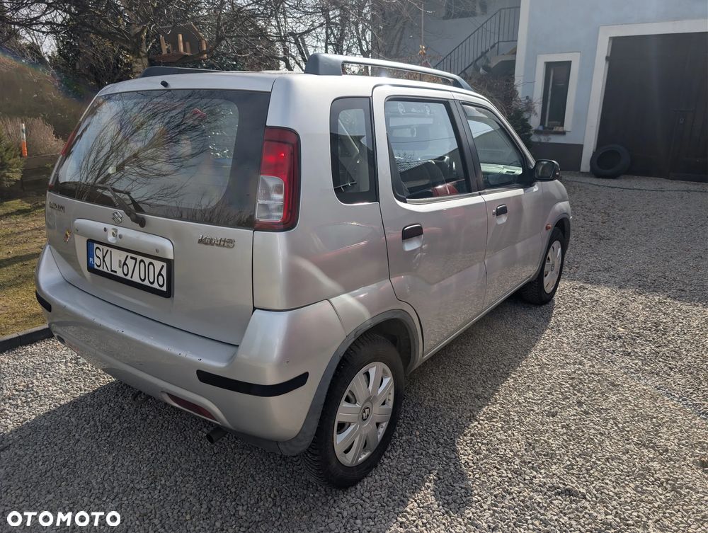 Suzuki Ignis - 10