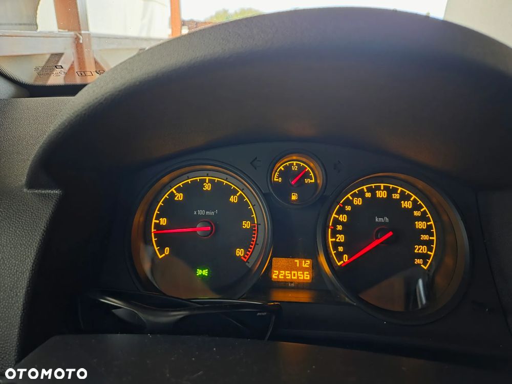 Opel Astra 1.7 CDTI ecoFLEX - 14