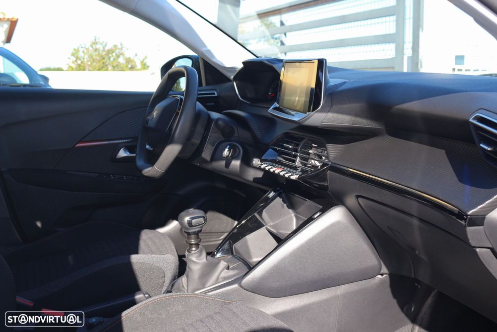 Peugeot 208 1.2 PureTech Active Pack - 37