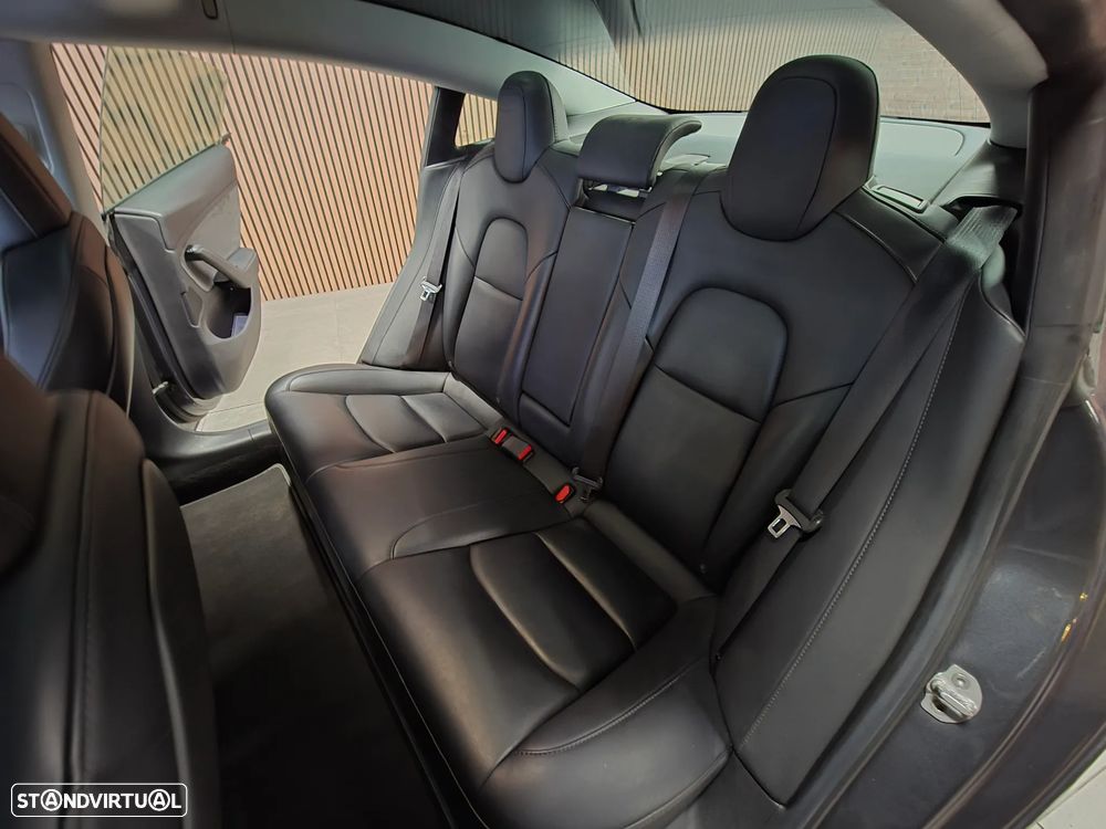 Tesla Model 3 AWD Dual Motor - 41