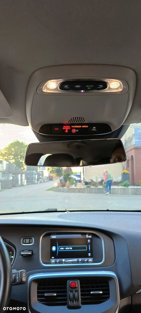 Volvo V40 - 9