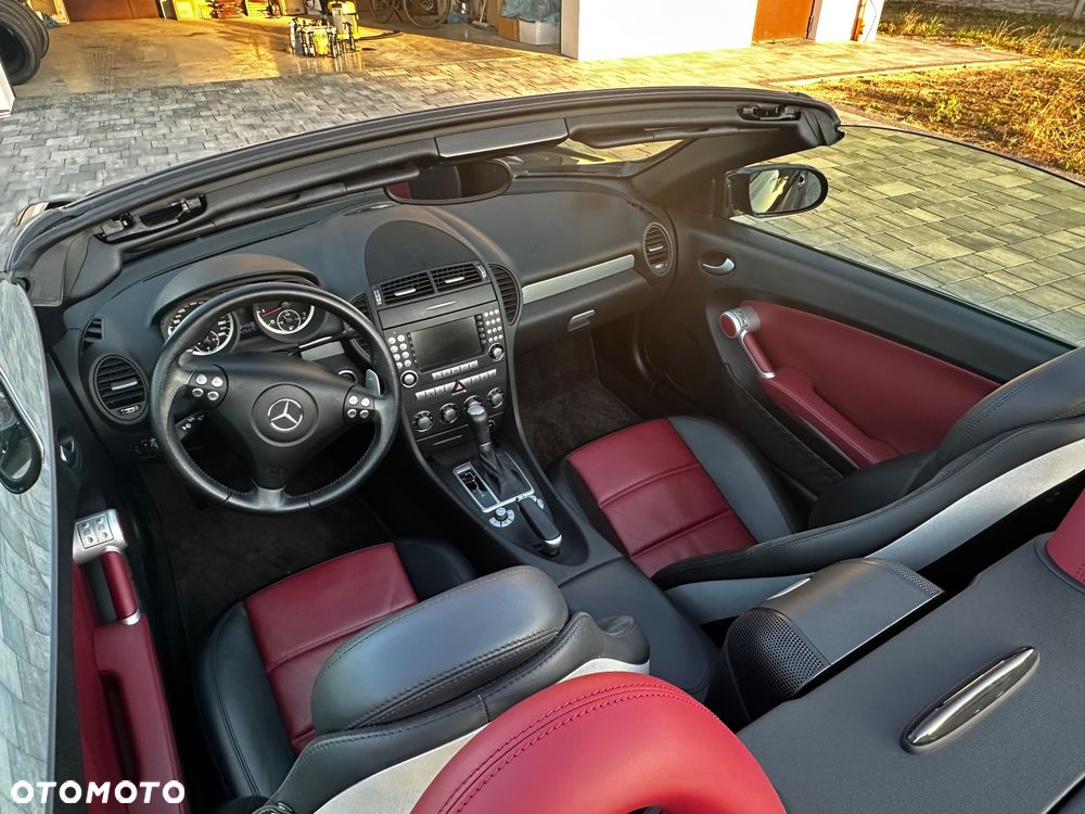 Mercedes-Benz SLK 55 AMG - 15