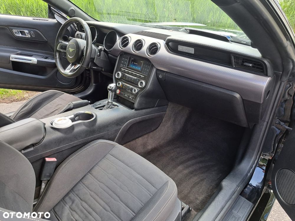 Ford Mustang 2.3 EcoBoost - 19