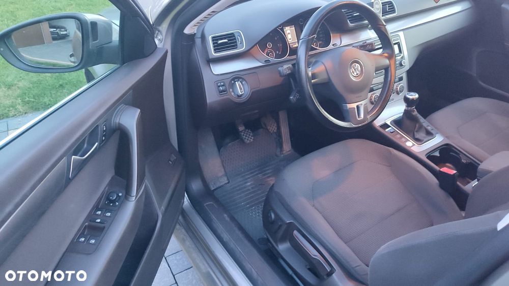 Volkswagen Passat 1.4 TSI Trendline - 24