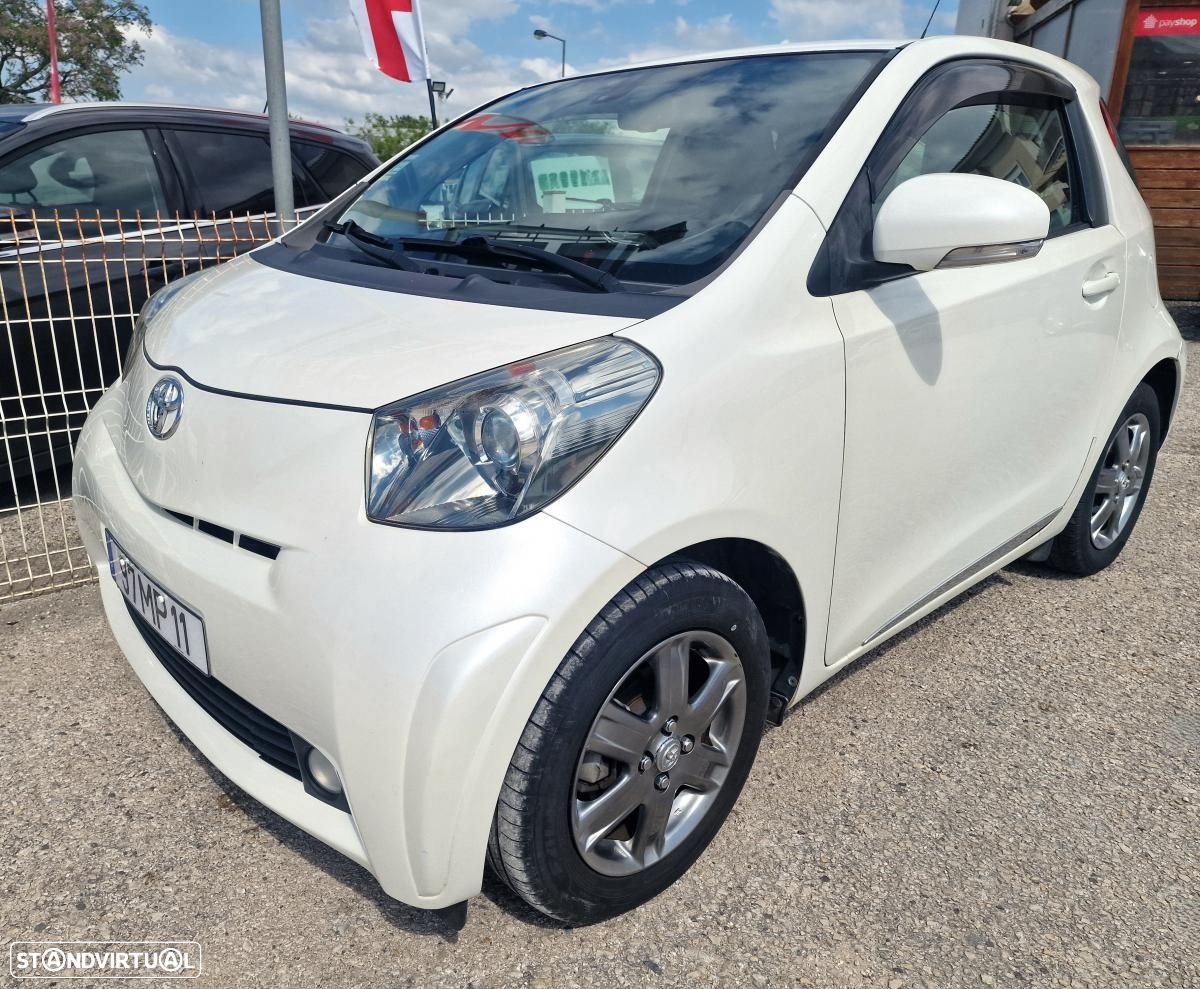 Toyota iQ 1.4 D-4D 2 - 3