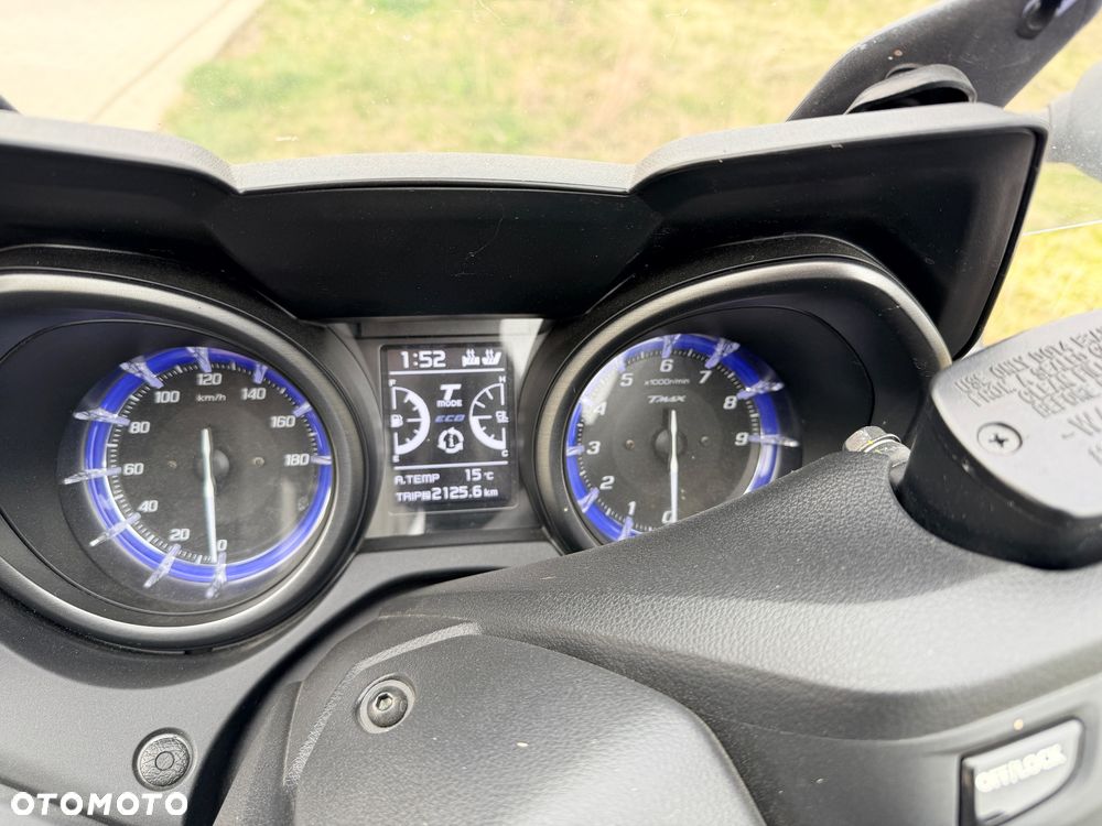 Yamaha Tmax - 10