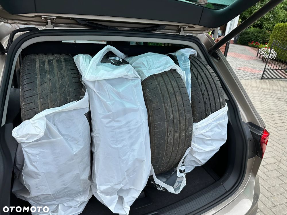 Volkswagen Tiguan - 28