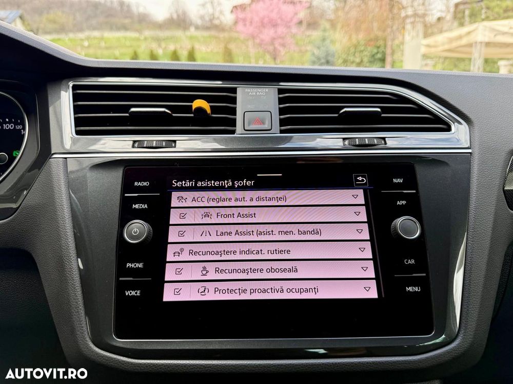 Volkswagen Tiguan 2.0 TDI SCR DSG - 18