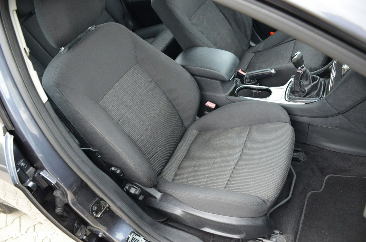 Ford Mondeo - 25