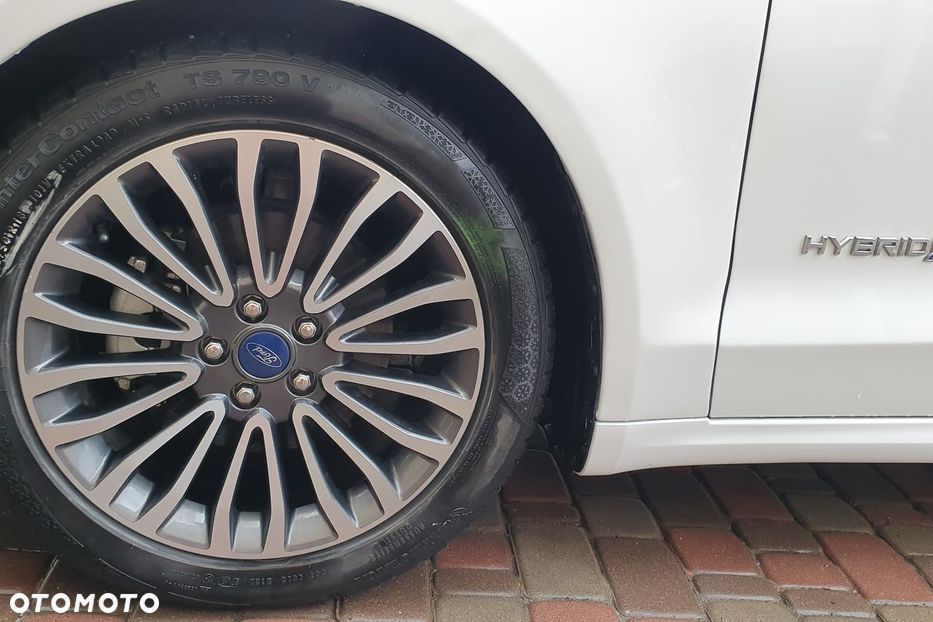 Ford Mondeo 2.0 Hybrid Titanium - 16