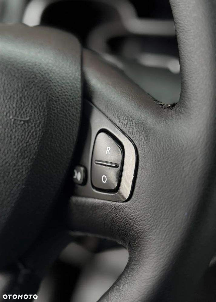 Renault TRAFIC - 26