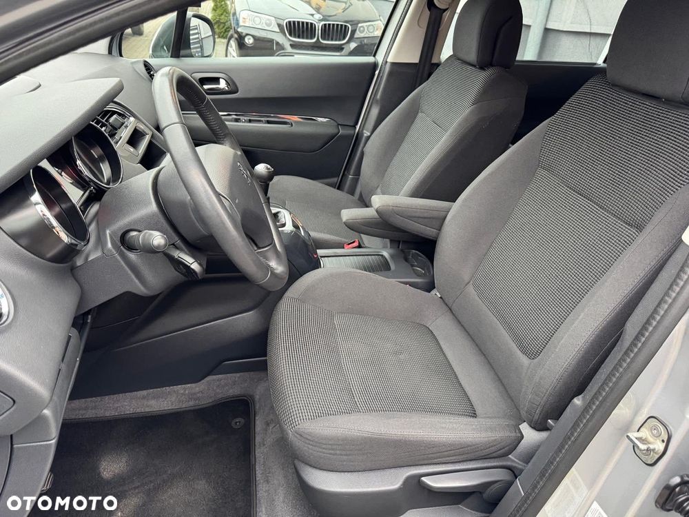 Peugeot 5008 120 VTi Active - 5