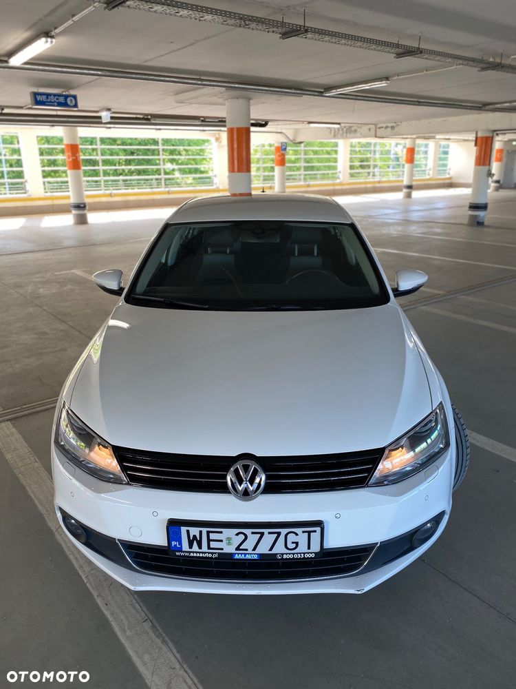 Volkswagen Jetta 1.4 TSI Highline - 1