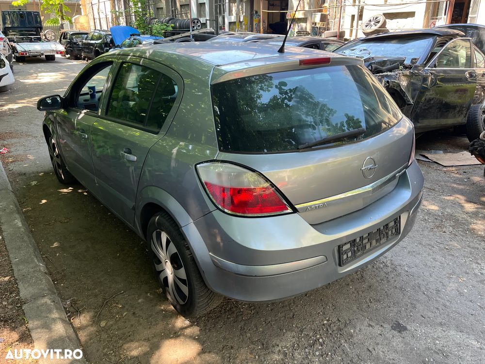 Dezmembrez Opel Astra H hatchback 2006 gri Z163 1,6 benzina Z16XEP TWINPORT cutie automata - 9