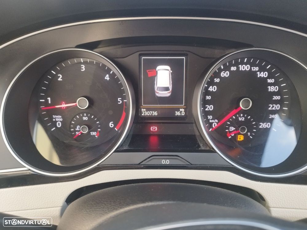 VW Passat Variant 1.6 TDI Highline - 6