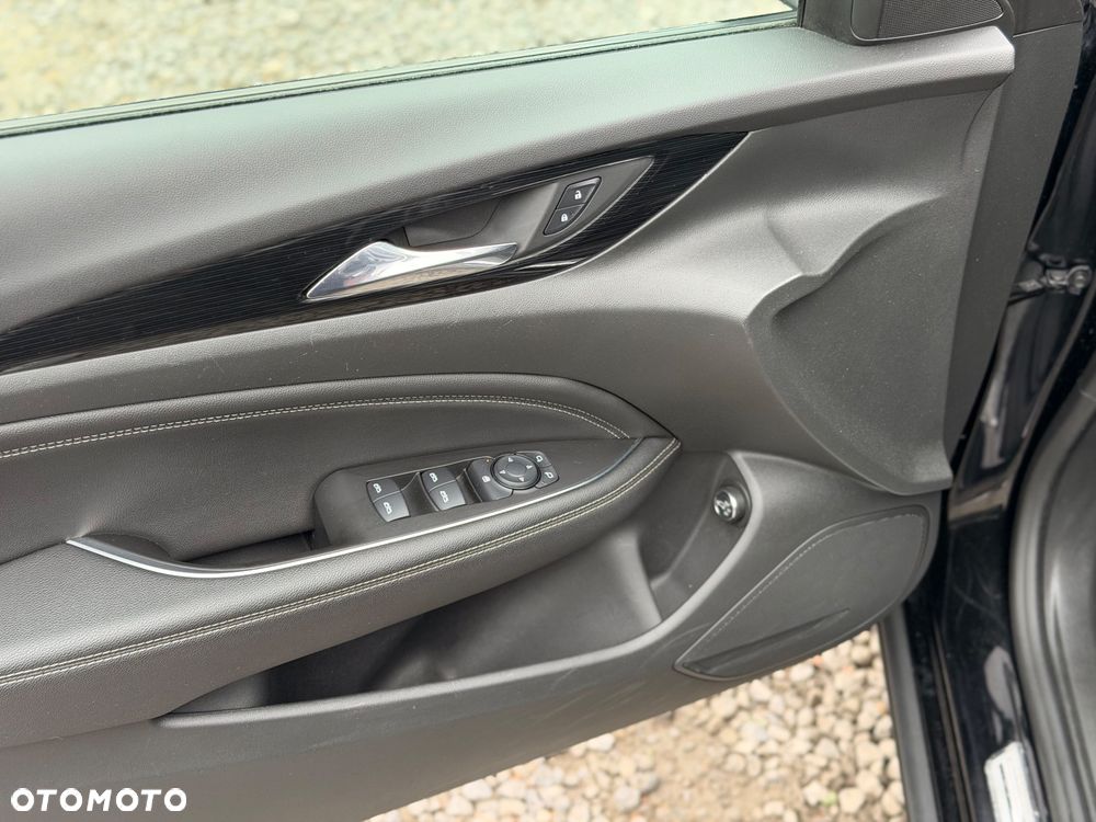 Opel Insignia - 13