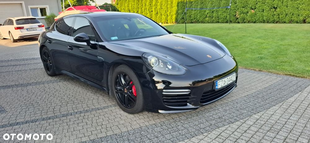 Porsche Panamera - 3