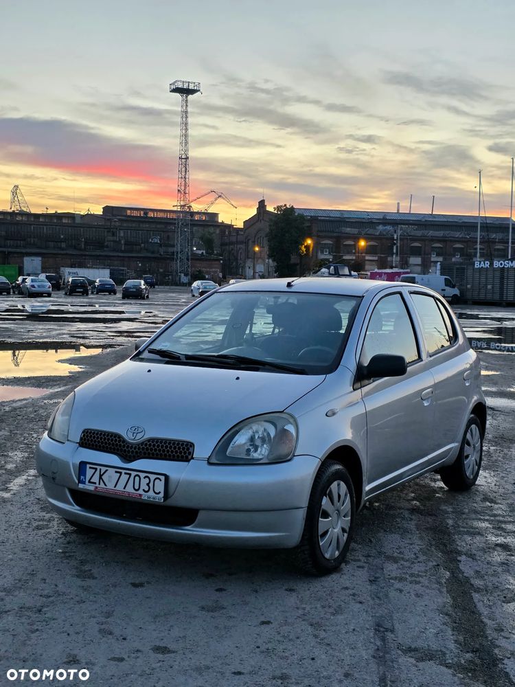 Toyota Yaris 1.0 Terra - 1
