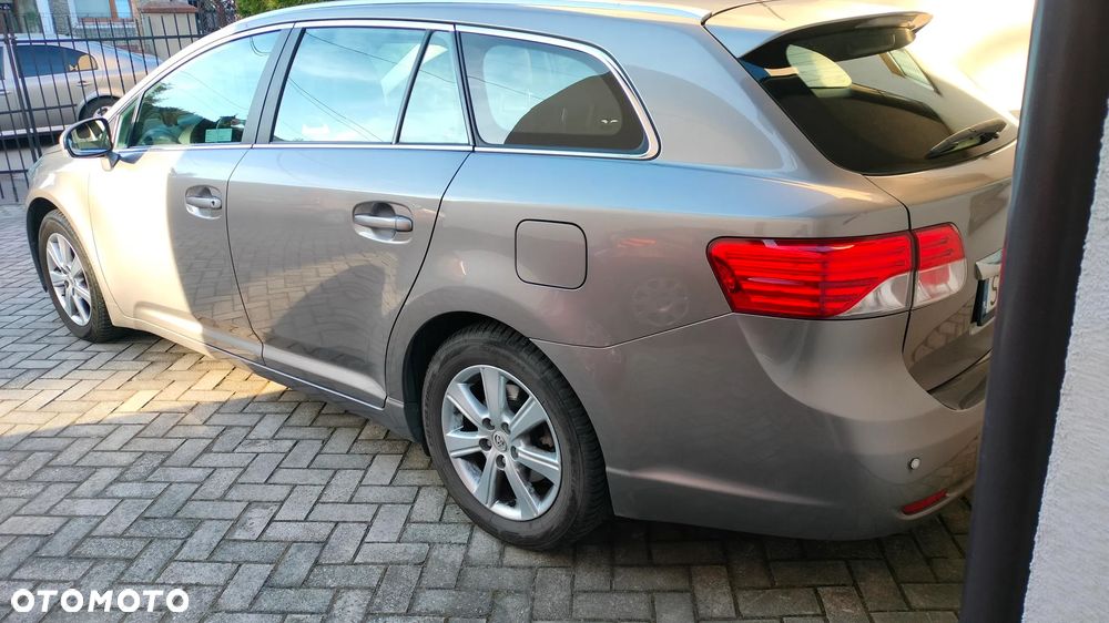 Toyota Avensis 1.8 Sol MS - 2