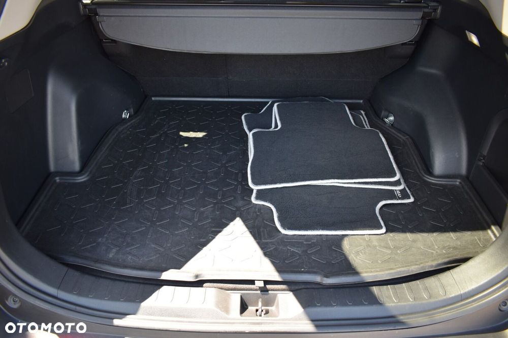 Toyota RAV4 - 26