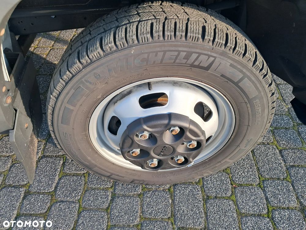 Iveco 50C15 KONTENER + WINDA 8-palet Salon Polska - 26