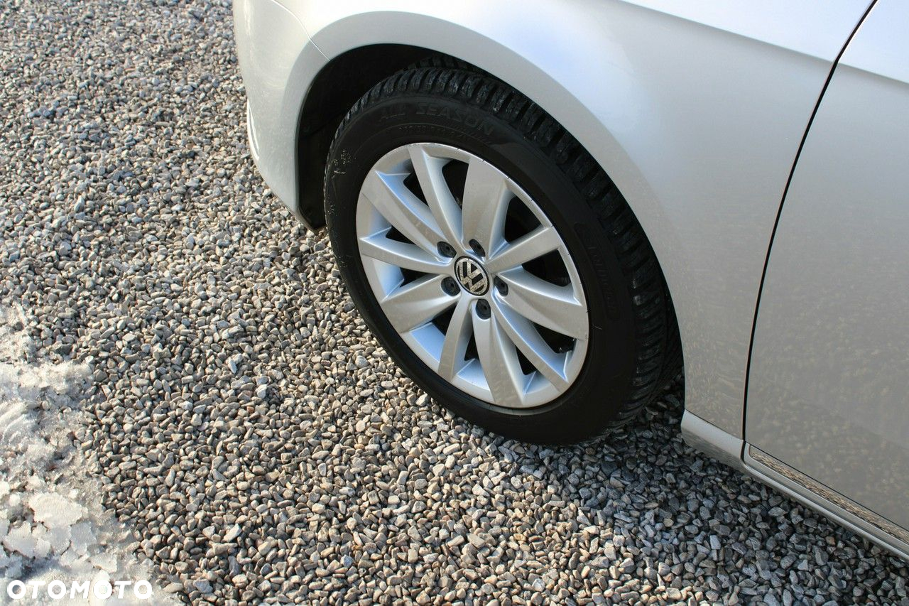 Volkswagen Passat - 13