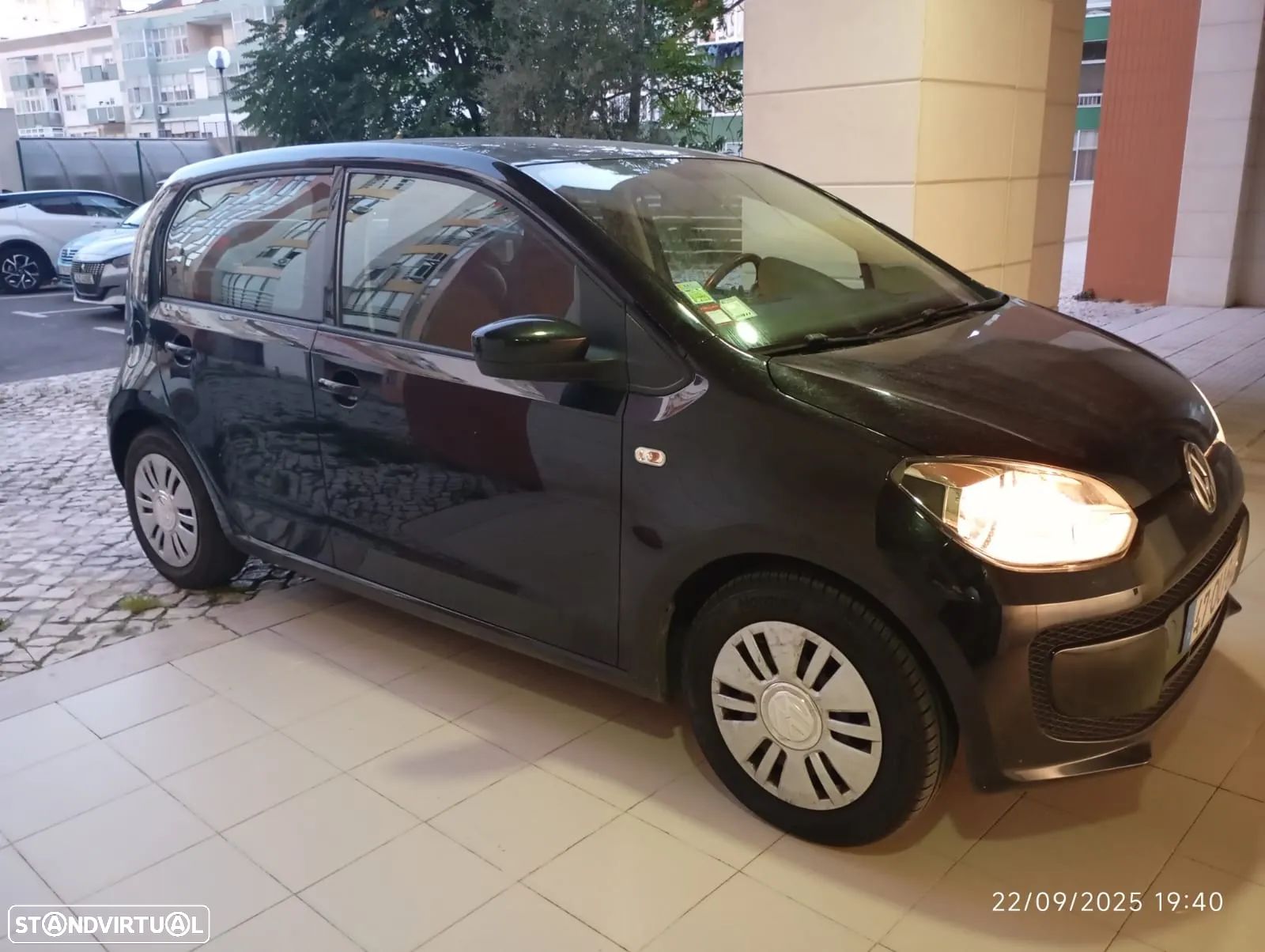 VW Up! 1.0 BlueMotion Move - 1