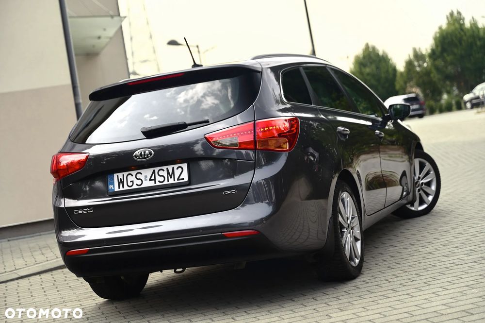 Kia Ceed 1.6 CRDi 128 Platinum Edition - 5