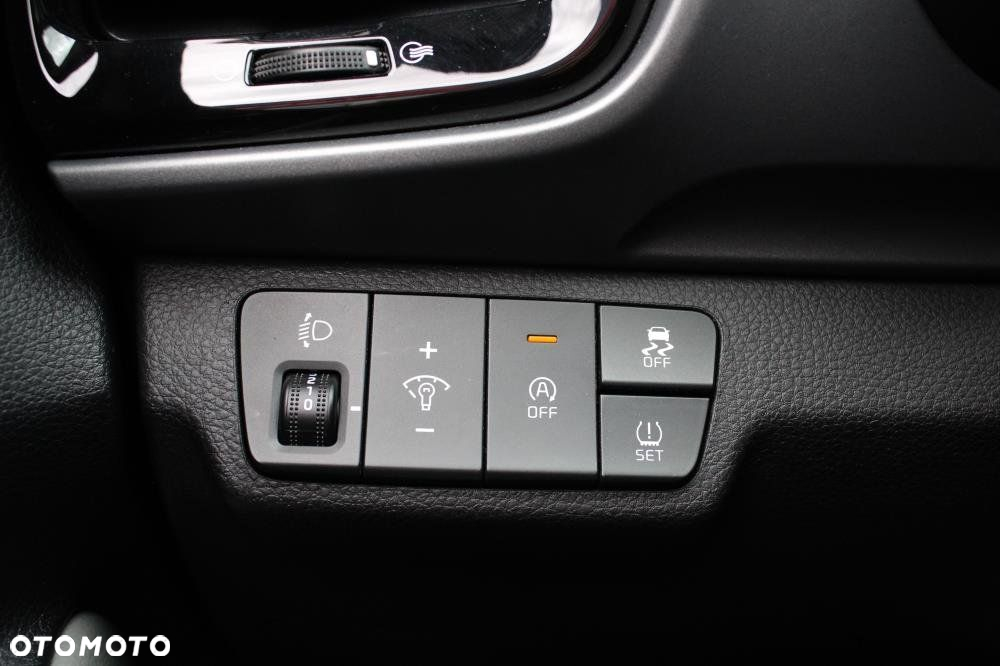 Kia Stonic - 10