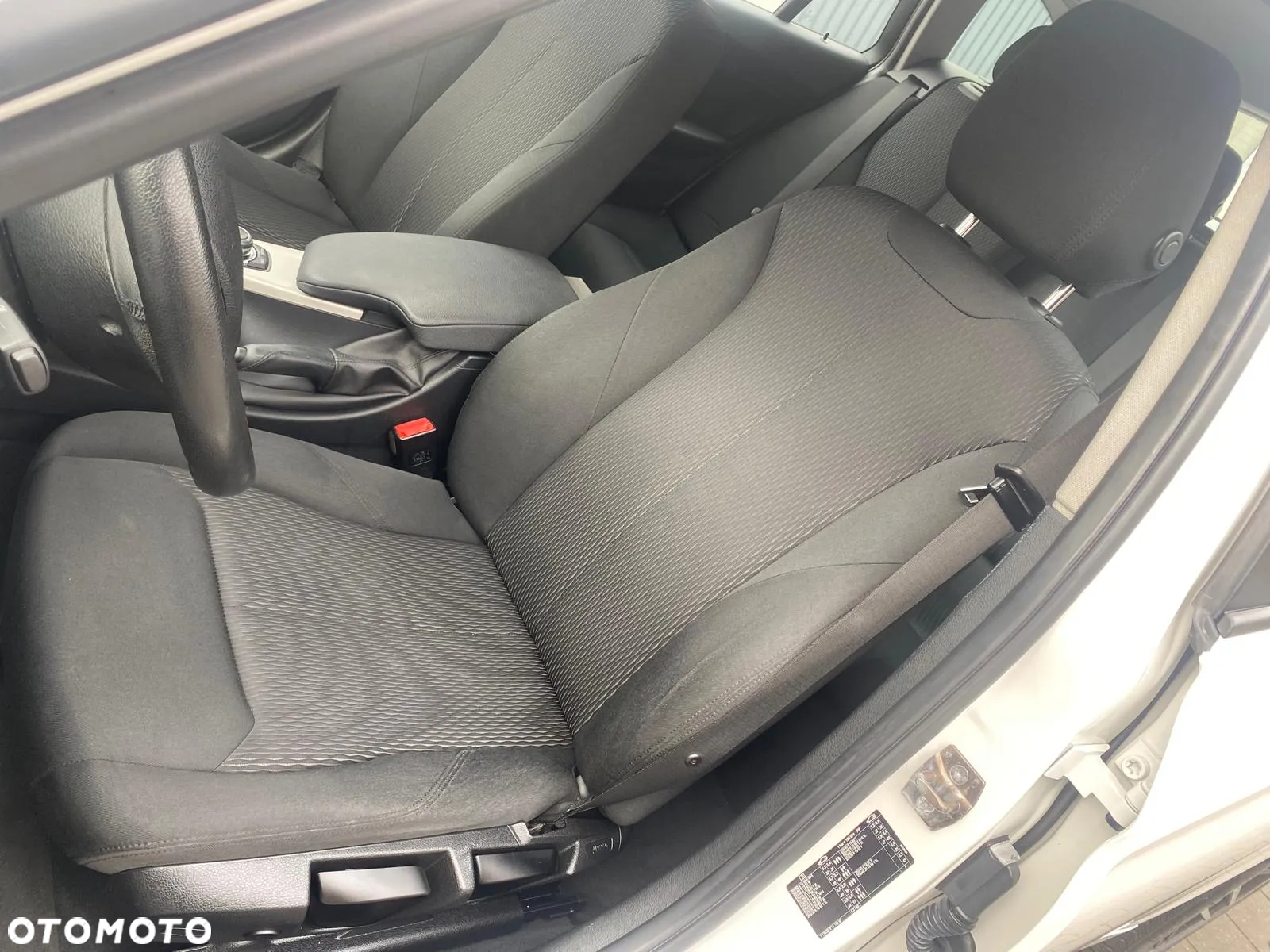 BMW Seria 3 320d Luxury Line - 24