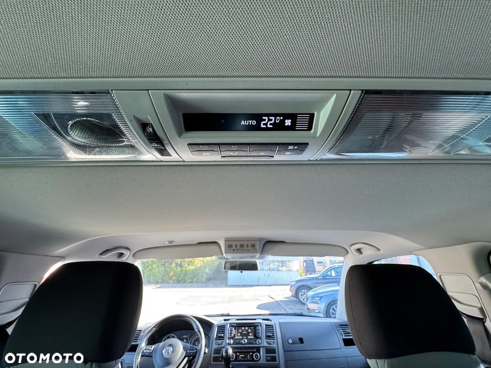 Volkswagen Caravelle - 18