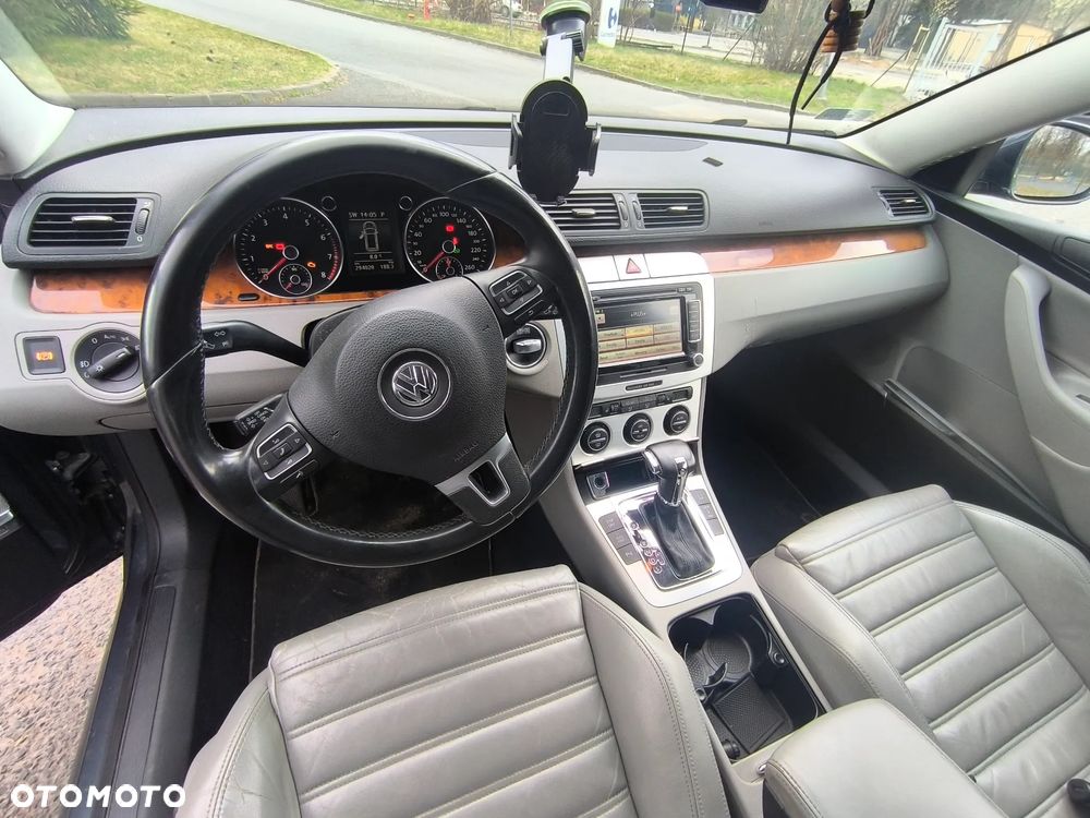 Volkswagen Passat Variant 3.2 V6 FSI 4Motion DSG Highline - 34