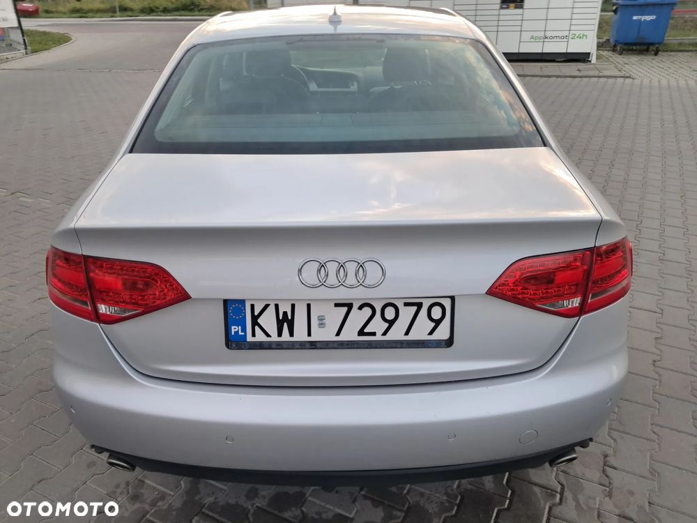 Audi A4 Limousine - 6