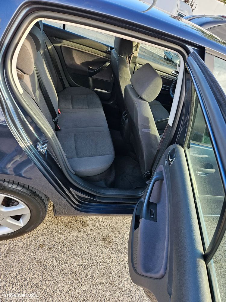 VW Golf 1.4 FSi Confortline - 7
