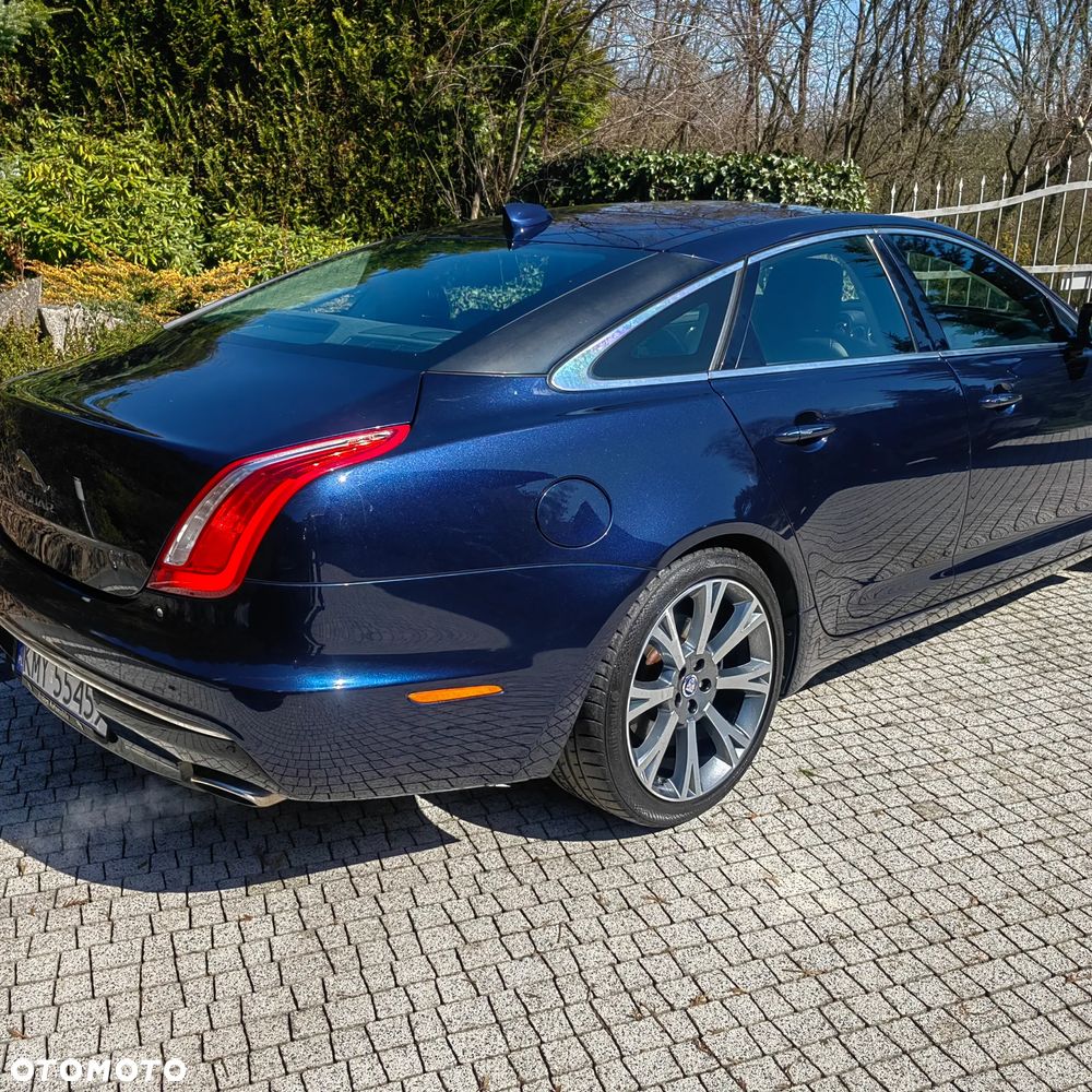 Jaguar XJ 3.0 D V6 Premium Luxury - 14