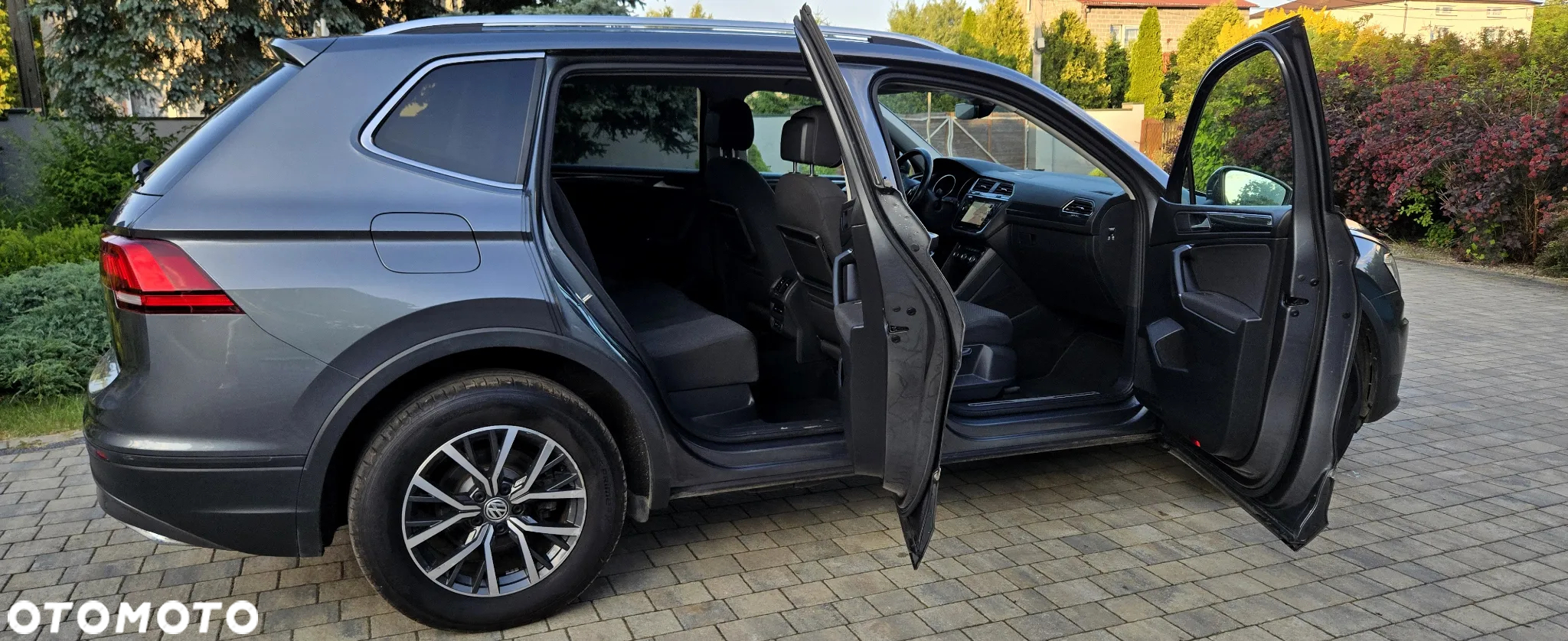 Volkswagen Tiguan Allspace 2.0 TDI SCR Comfortline - 10