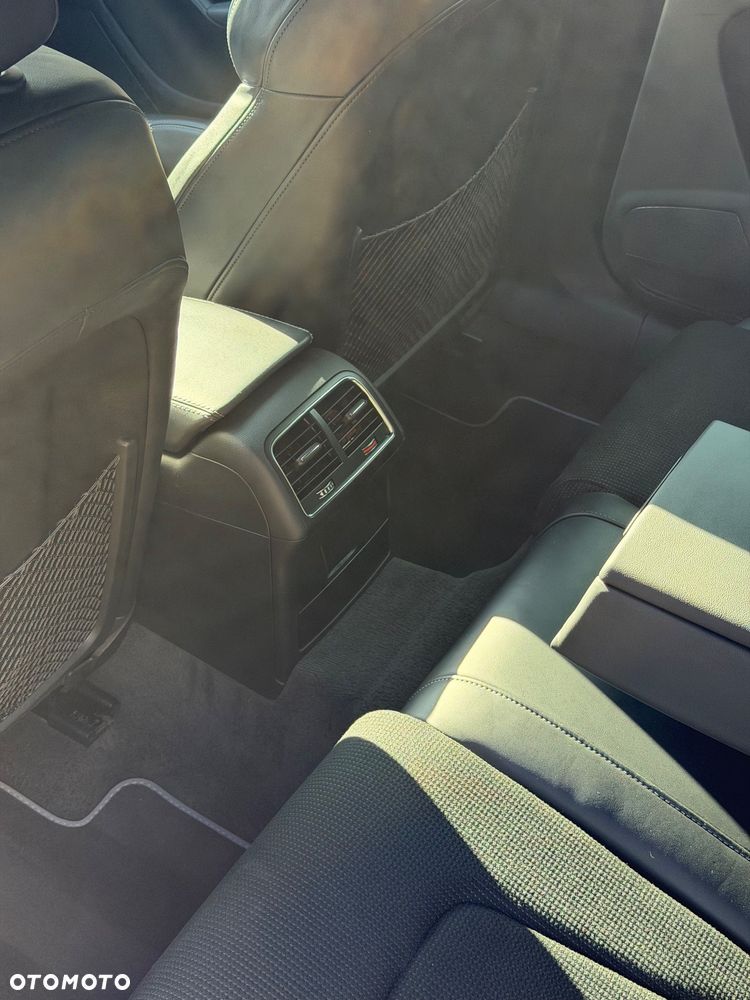 Audi A4 Avant 2.0 TDI Quattro Sport S tronic - 27