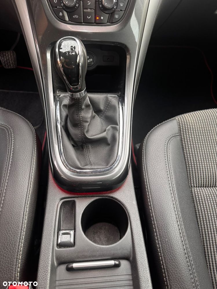 Opel Astra 1.4 Turbo Edition - 18