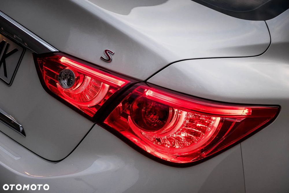 Infiniti Q50 - 9