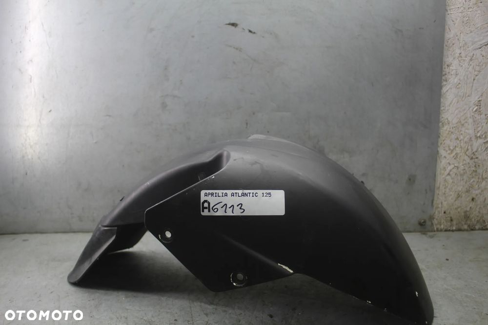 Aprilia Atlantic Sprint 125 07r Błotnik przód przedni - 2
