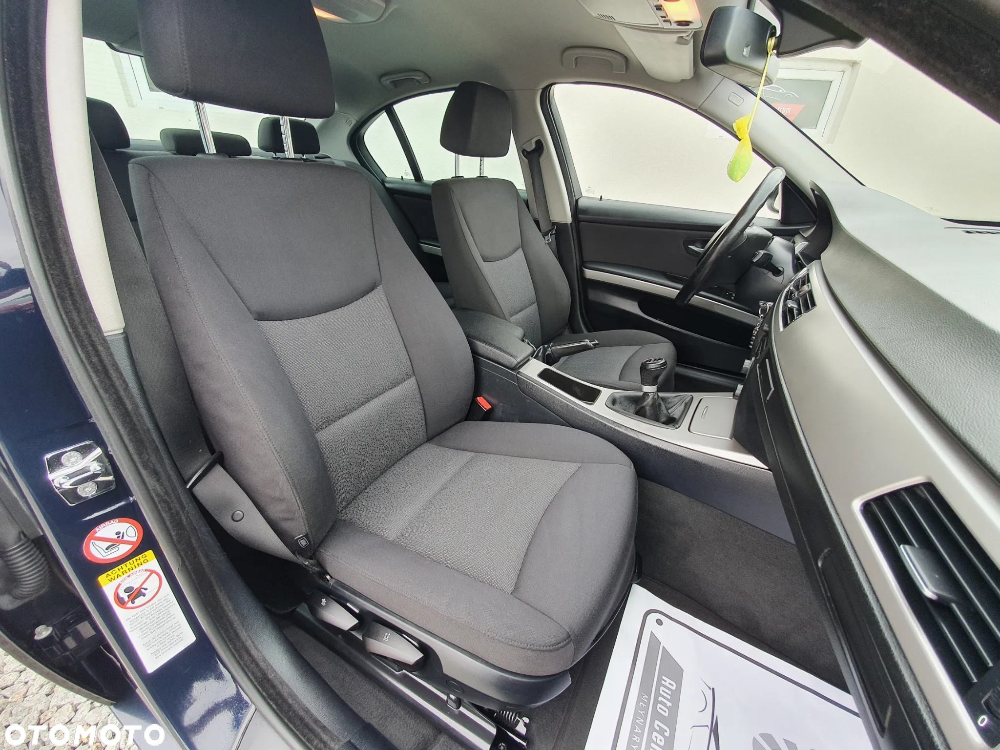 BMW Seria 3 320i - 10